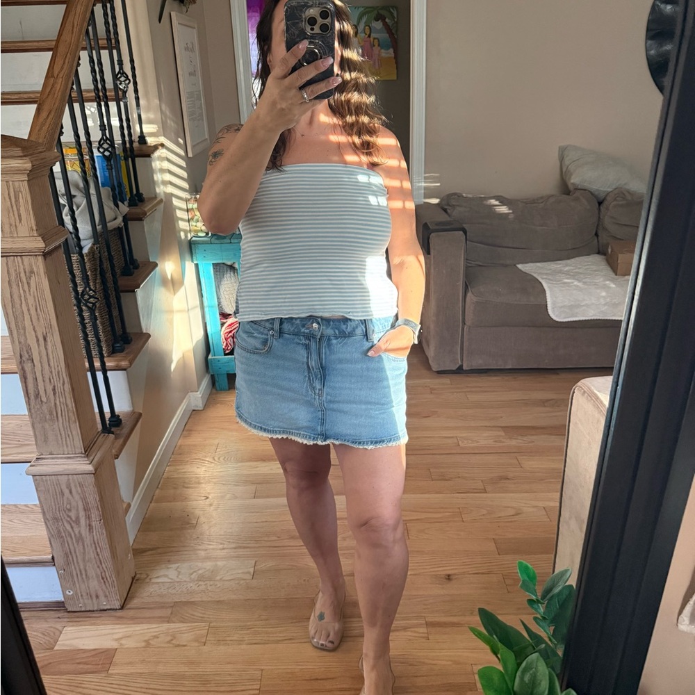 American Eagle Jean skort with trim